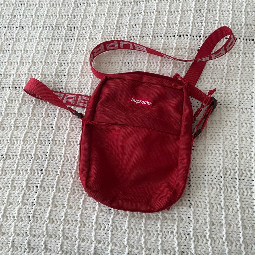 Supreme red shoulder bag used